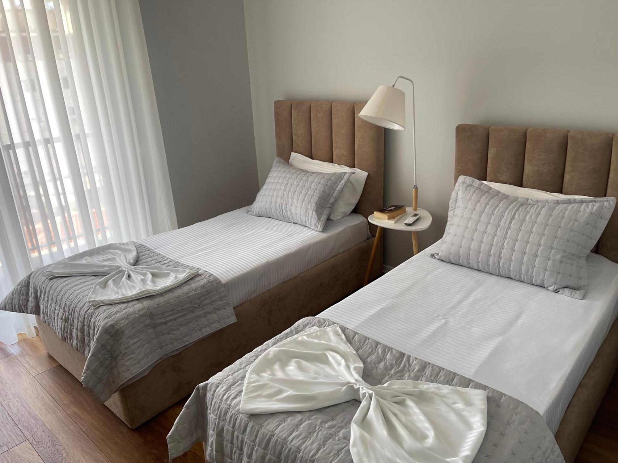 New Bazaar, Grand Apartment Tirana Extérieur photo