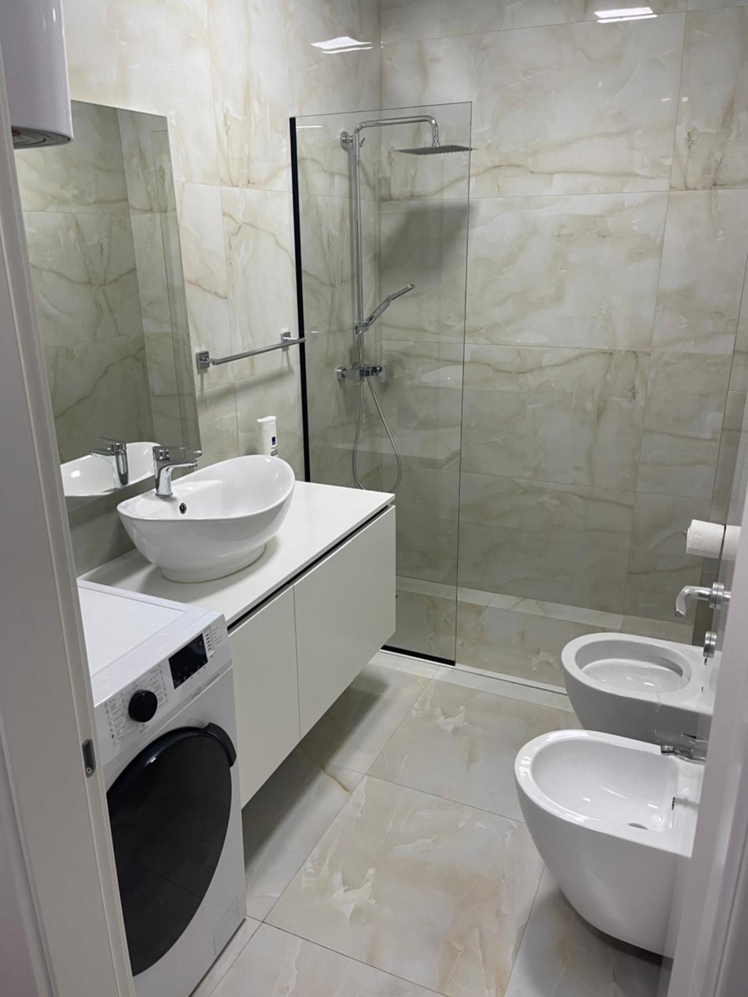 New Bazaar, Grand Apartment Tirana Extérieur photo